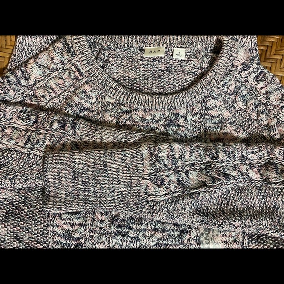 Sweater - Picture 5 of 8